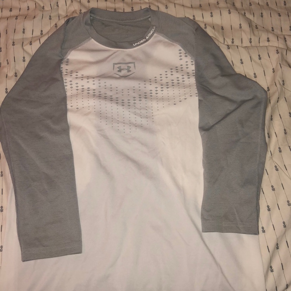 3/4 length baseball shirt